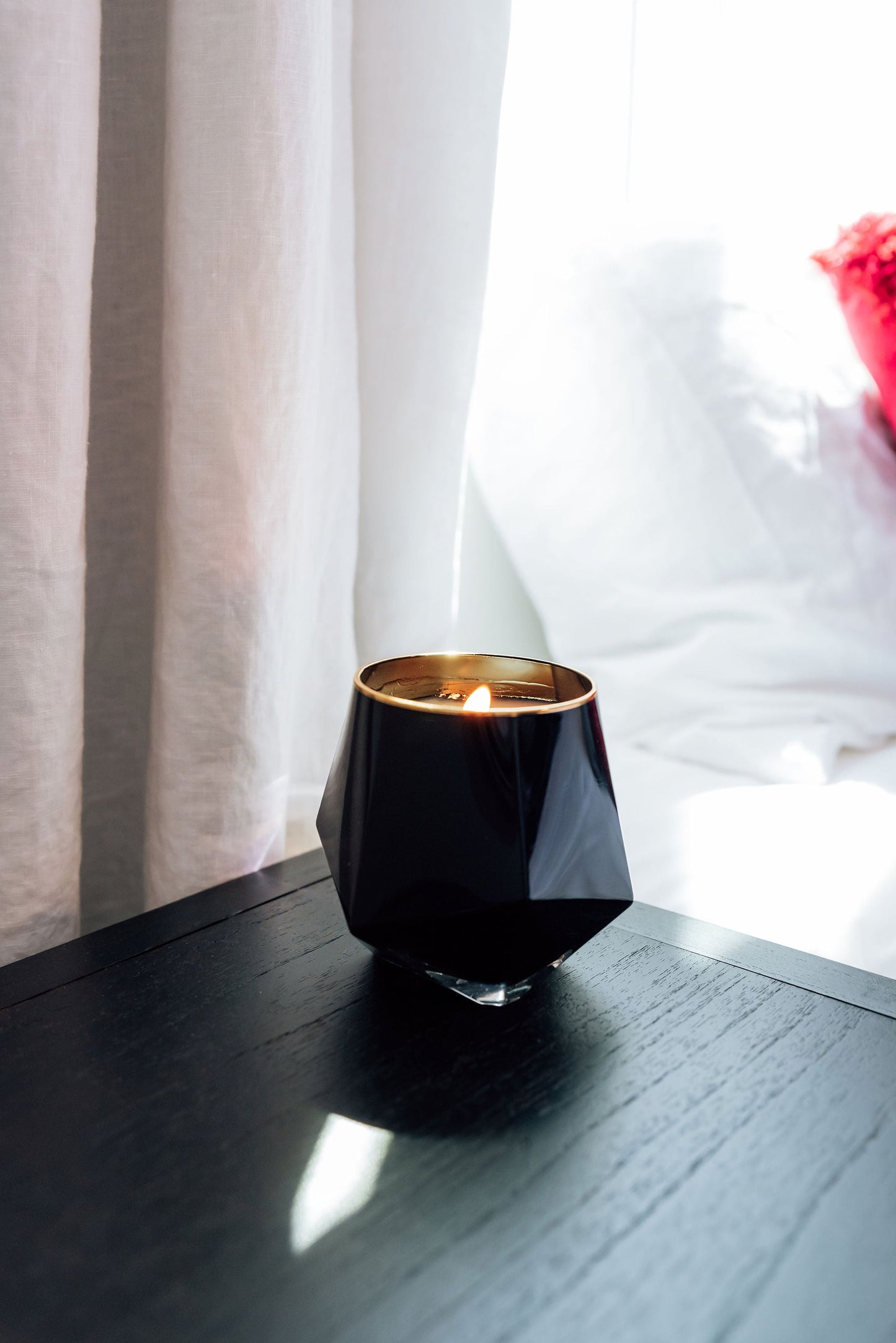 Pleasure ( In ) The Bedroom wood wick candle NOIR